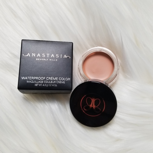 Anastasia Beverly Hills Other - SOLD - ABH Waterproof Creme Color in Honey
